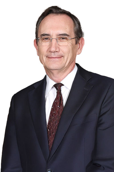 igo-del-Guayo-conferencistas-foro-regulatorio